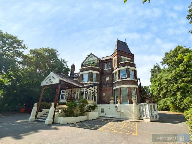 Flat for rent in Calderstones