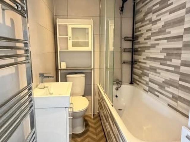 Flat for rent in London Borough of Bromley, Greater London