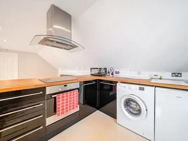 Flat for rent in Locksbottom, Greater London