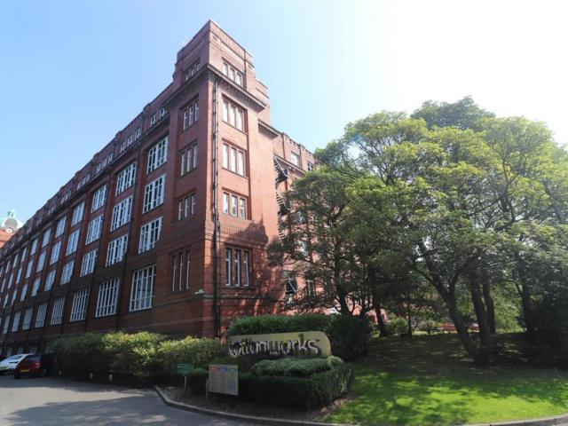 Flat for rent in Lee Bank, Greater Manchester