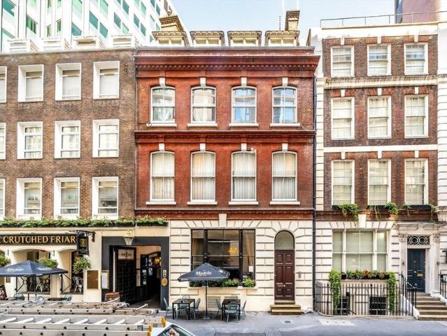 Flat for rent in Aldgate, Lyons