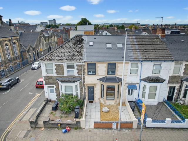 Flat for rent in Maindy, Cardiff