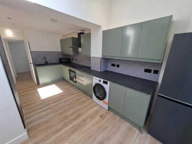 Flat for rent in Falcon Lodge, Wales