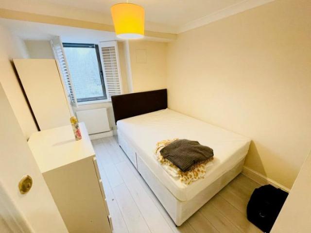 Flat for rent in Isle Of Dogs, Greater London