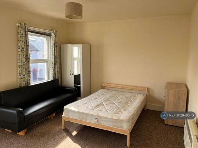 Flat for rent in Newtown, Reading