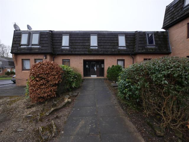 Flat for rent in Moodiesburn