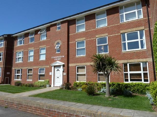 Flat for rent in St Anthony's Hill, Eastbourne