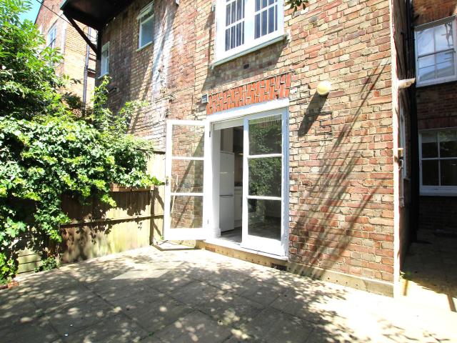 Flat for rent in Shepherd's Bush, Greater London