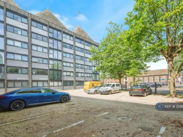 Flat for rent in Southtown, Stokesby