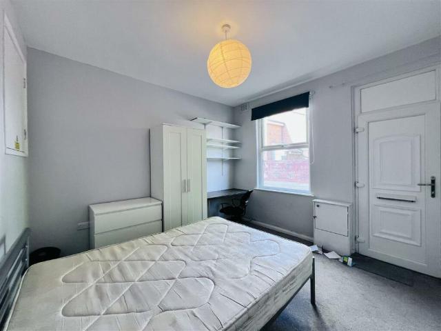 Flat for rent in Haddon, East Midlands