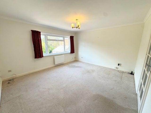 Flat for rent in Withycombe, Budlake