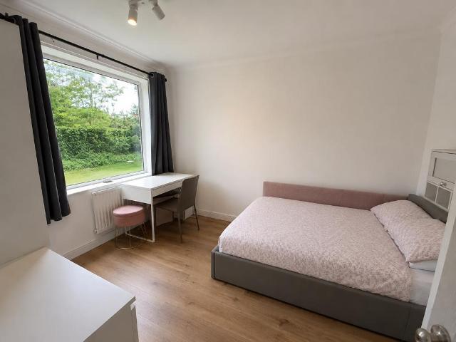 Flat for rent in Georgia, Greater Manchester