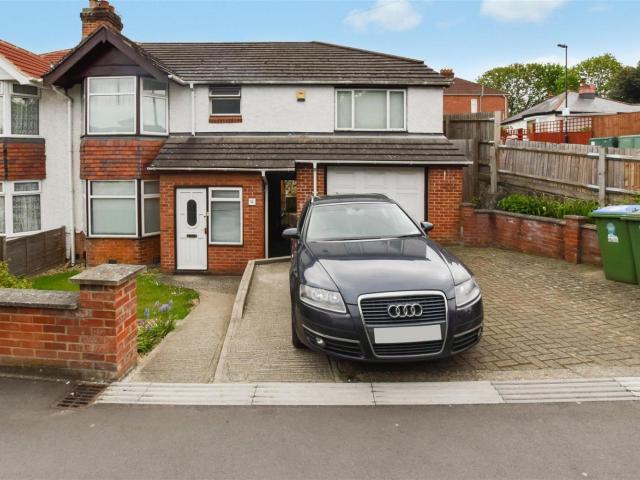 Flat for rent in Hollybrook, City Of Southampton