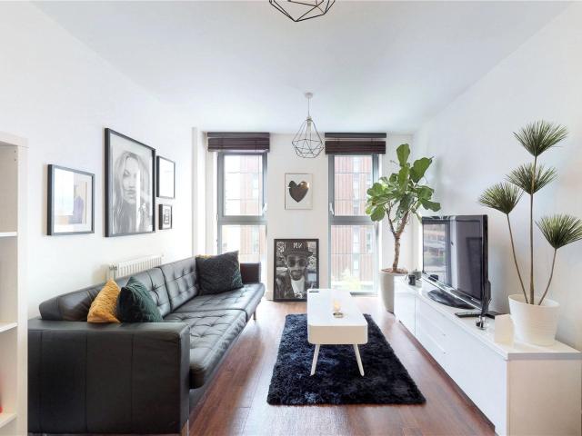 Flat for rent in Dalston, Dalston