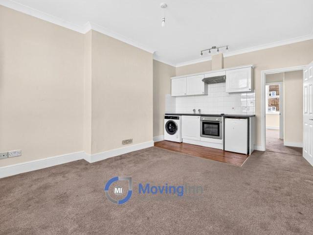 Flat for rent in West Norwood, Greater London