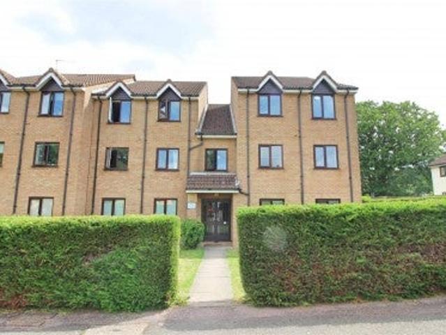 Flat for rent in Elstree and Borehamwood, Borehamwood