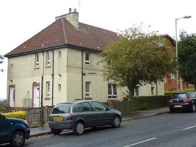 Flat for rent in Shawmoss, Strathbungo