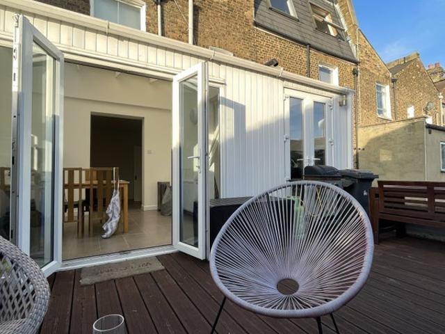 Flat for rent in London Borough of Hammersmith and Fulham, Greater London