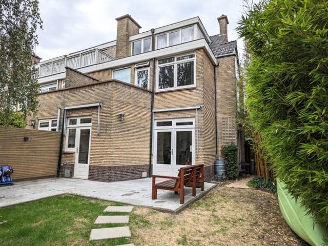 Appartement te huur in Benoordenhout, Zuid Holland