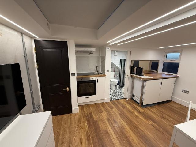Flat for rent in Dollis Hill, Greater London