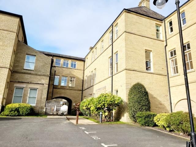 Flat for rent in Well Head, Calderdale