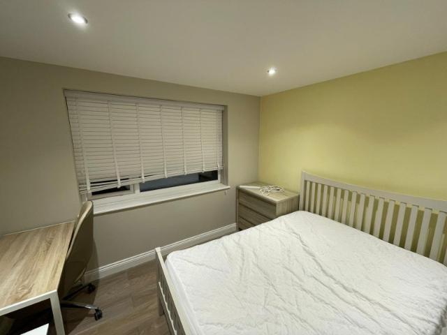Flat for rent in Lansdowne, Charminster