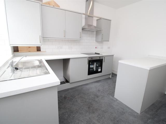 Flat for rent in Gadlys, Aberdare