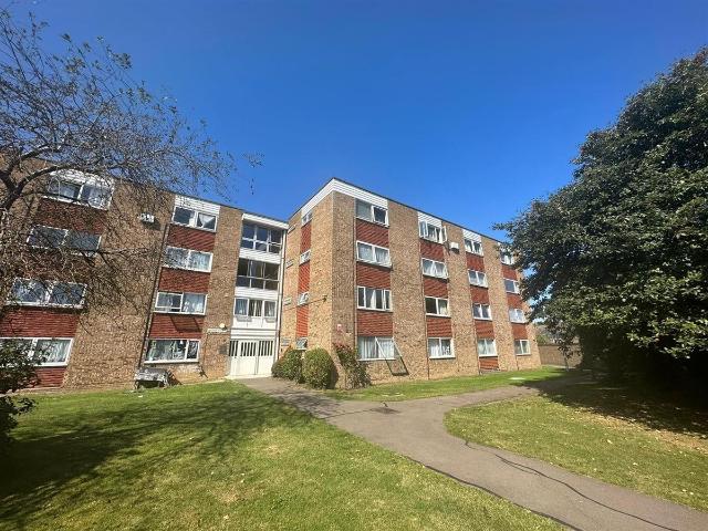 Flat for rent in Brickhill, Bedford
