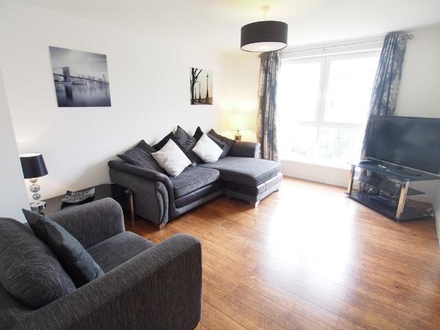 Flat for rent in Ferryhill, Ballindoch