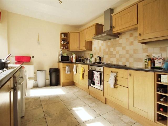 Flat for rent in Woodbridge Hill, Westborough