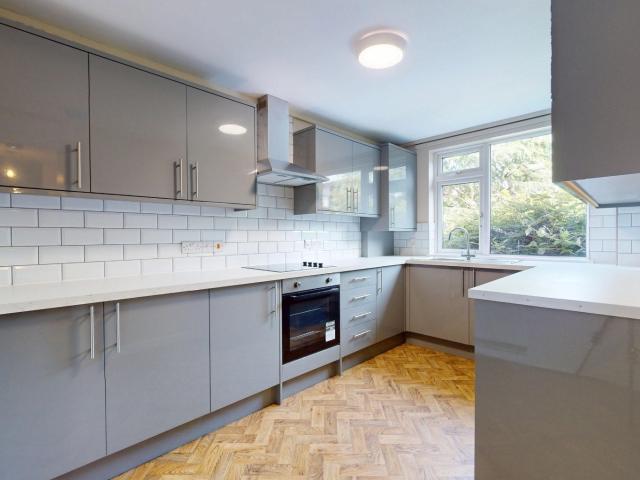 Flat for rent in Hollinswood, Telford