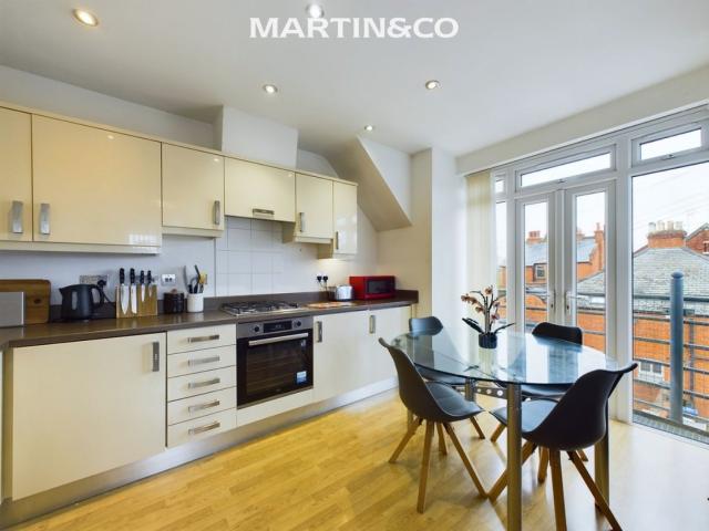 Flat for rent in Egham, Runnymede