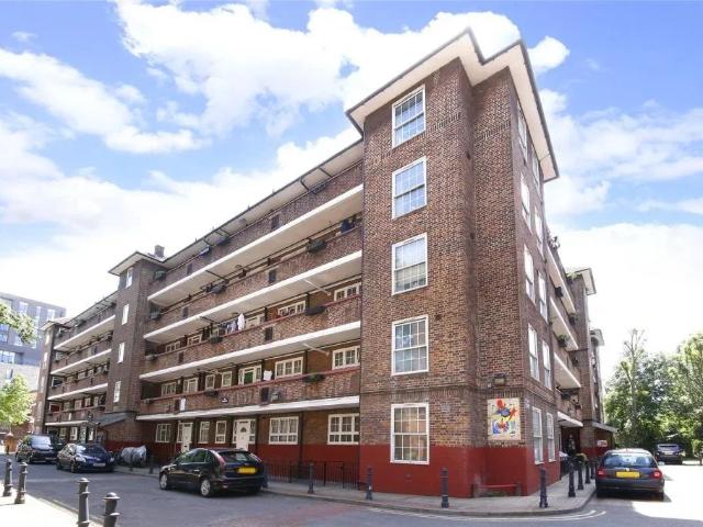 Flat for rent in London Borough of Lewisham, Deptford