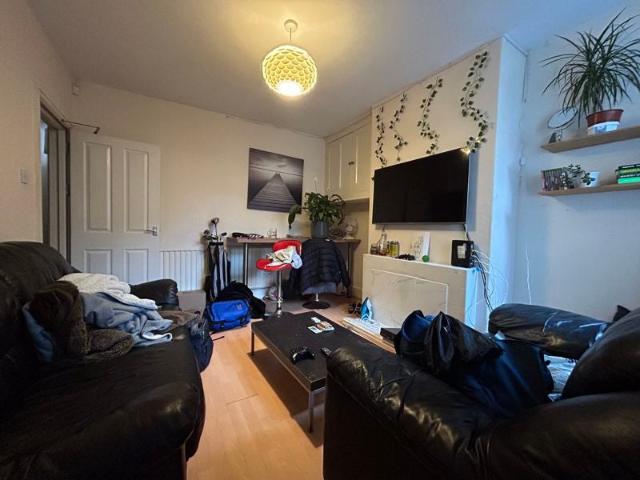 Flat for rent in Haddon, East Midlands