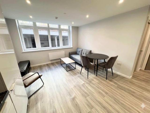 Flat for rent in Cavern Quarter, Calderstones