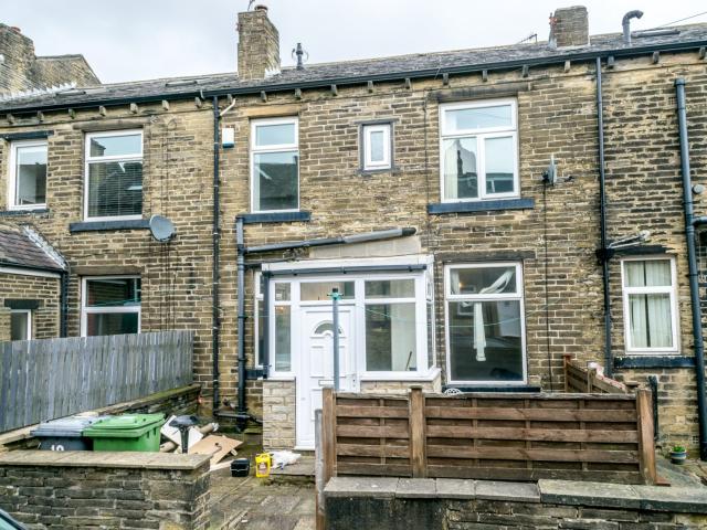Flat for rent in Broad Folds, Clayton