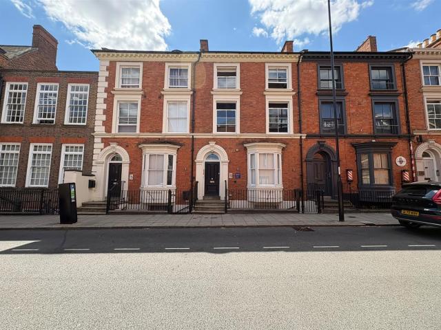 Flat for rent in Semilong, Northampton