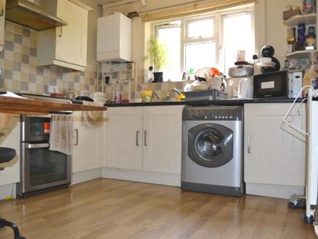 Flat for rent in Slough