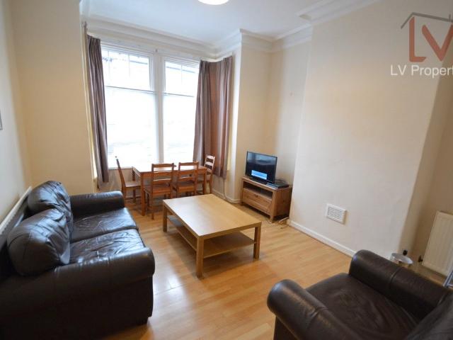 Flat for rent in Beckett Park, Leeds