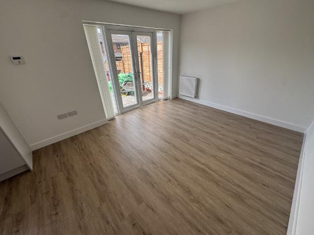 Flat for rent in Lee Bank, Greater Manchester