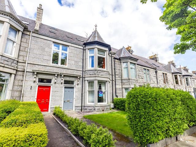 Flat for rent in West End, Ballindoch