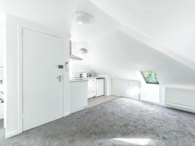 Flat for rent in London Borough of Harrow, Greater London