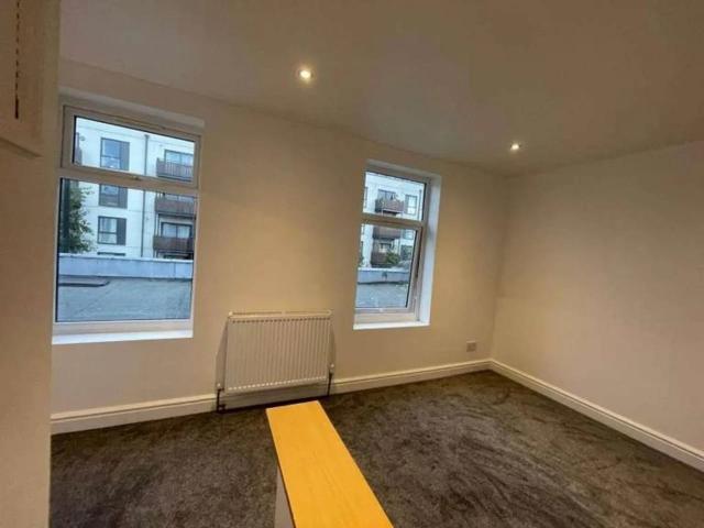 Flat for rent in London Borough of Croydon, Greater London