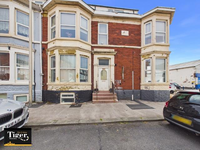 Flat for rent in North Shore, Blackpool