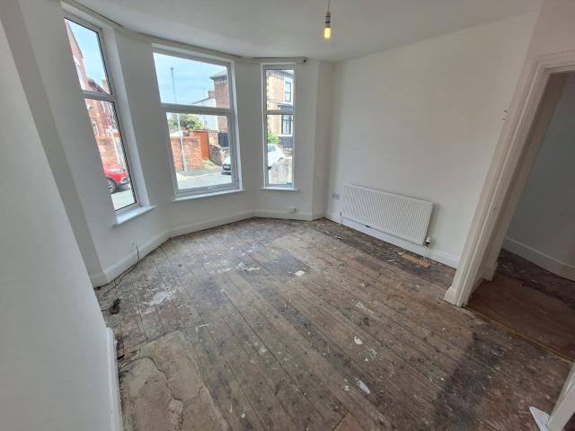 Flat for rent in Claughton, Birkenhead