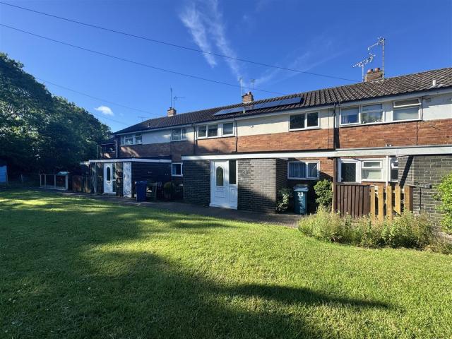 Flat for rent in Colwich, Baswich