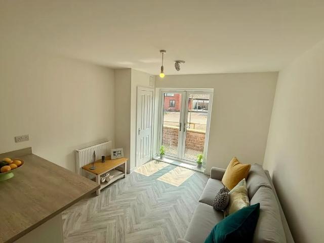 Flat for rent in Falcon Lodge, Wales
