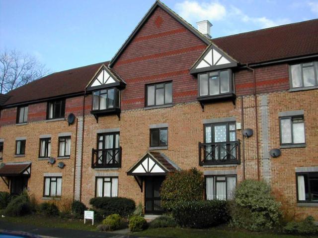 Flat for rent in Sheerwater, Woking