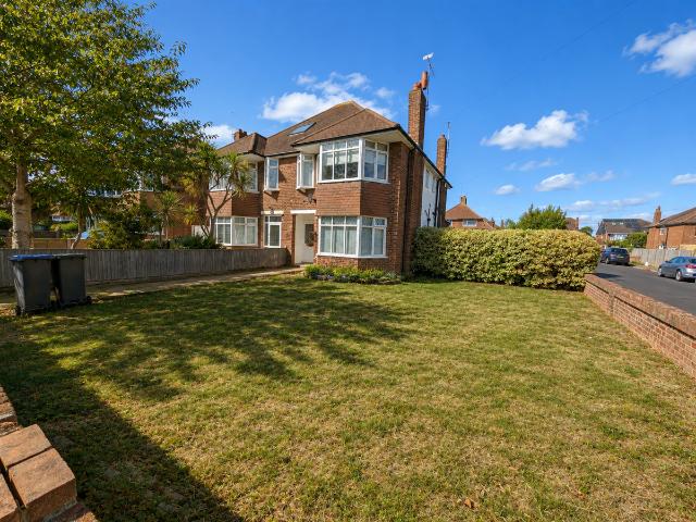 Flat for rent in West Worthing, Worthing
