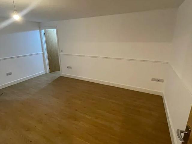 Flat for rent in Bury Park, Luton